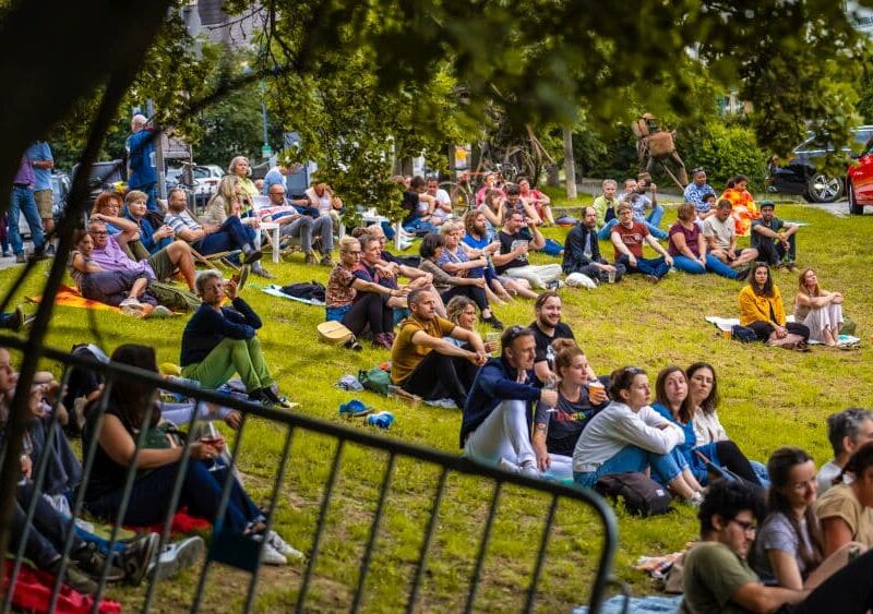 Blick ins Publikum auf der G'stettn